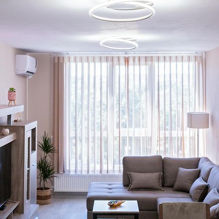 Happy Home Ruse Bagian luar foto